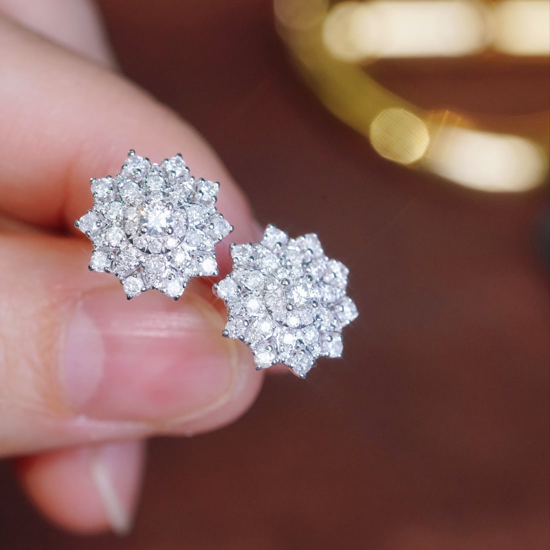 14k Gold 0.86 Ct Natural H Diamond Earrings - 6