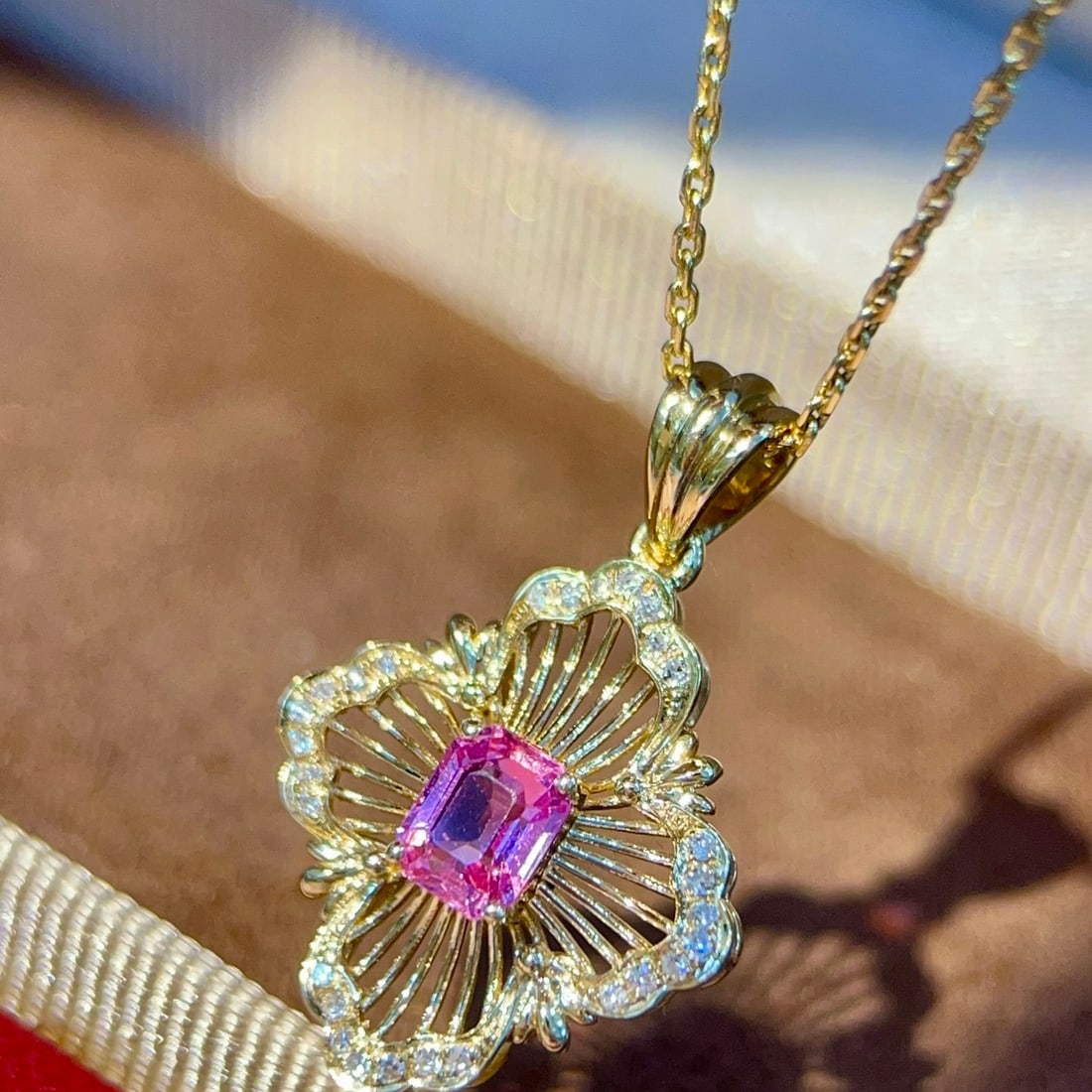 14k Gold 0.59 Ctw Natural Padparadscha Sapphire & Diamond Pendant( Without Chain ): Ref:231156178 // gold content:14k gold // main gemstone:padparadscha sapphire // shape:octagonal // carat weight:0. 53ct // color:orangish pink // treatment:natural // // adjacent gemstone 2 :