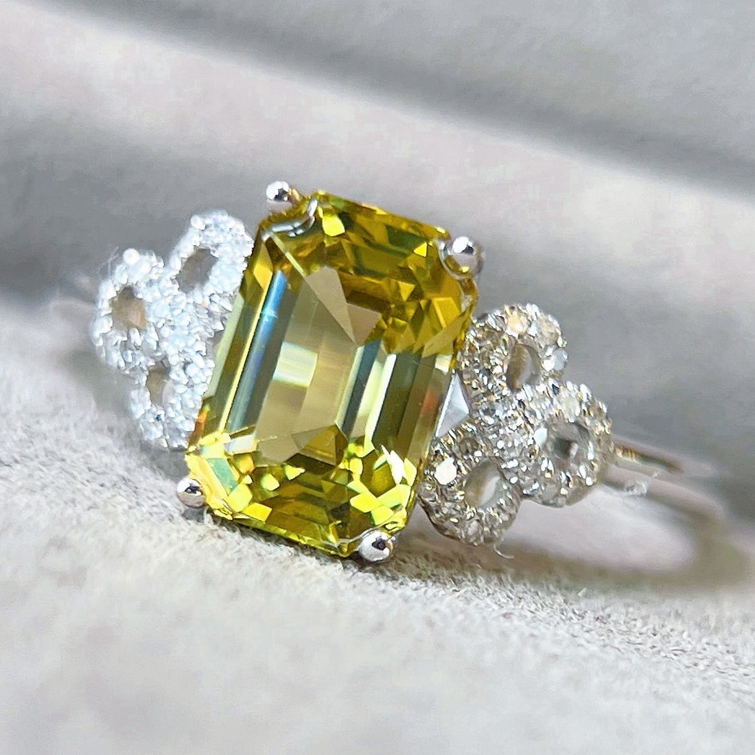 14k Gold 1.96 Ctw Natural Chrysoberyl & Diamond Ring - 5