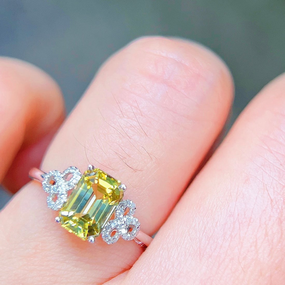 14k Gold 1.96 Ctw Natural Chrysoberyl & Diamond Ring - 6