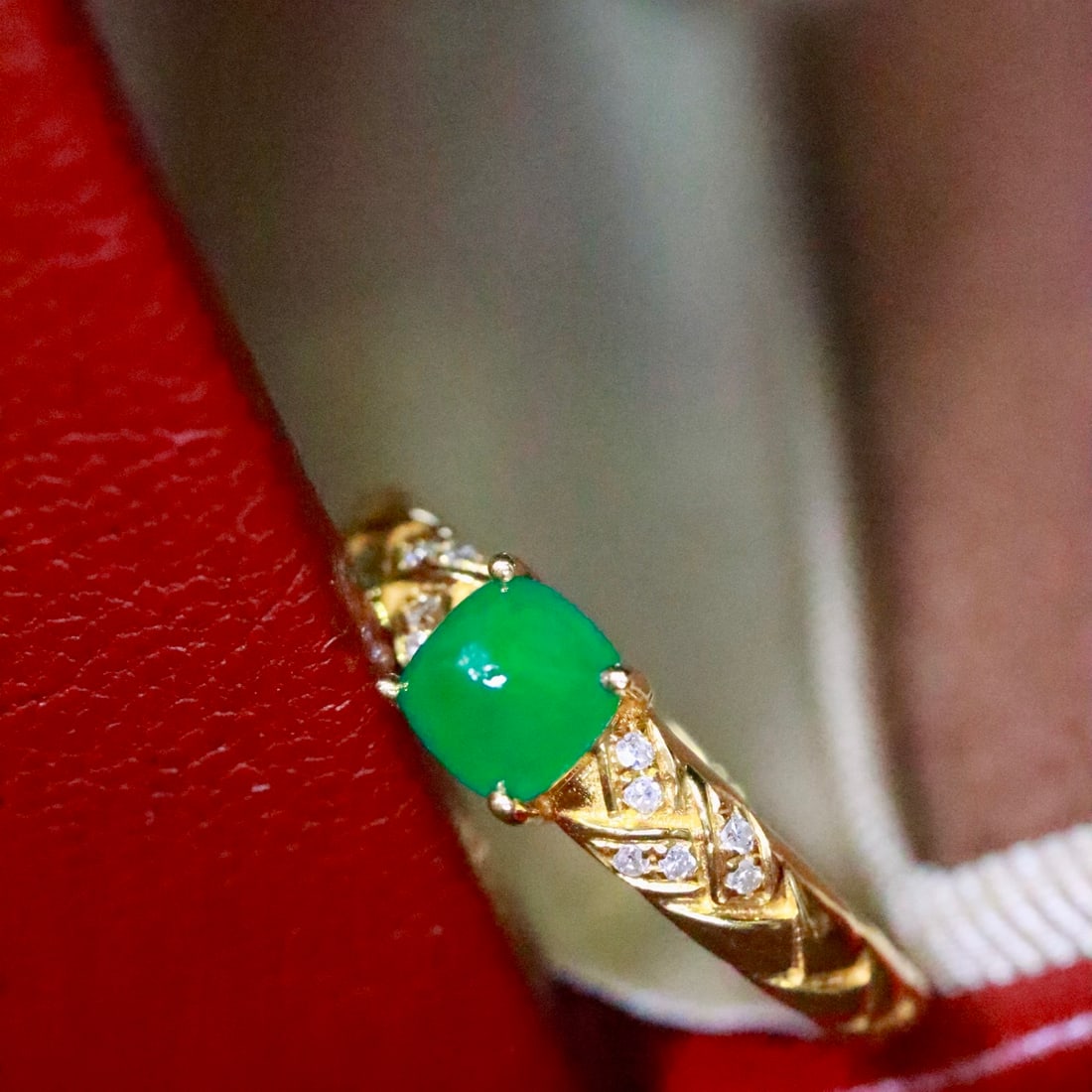 14k Gold 0.55 Ctw Natural Emerald & Diamond Ring - 3