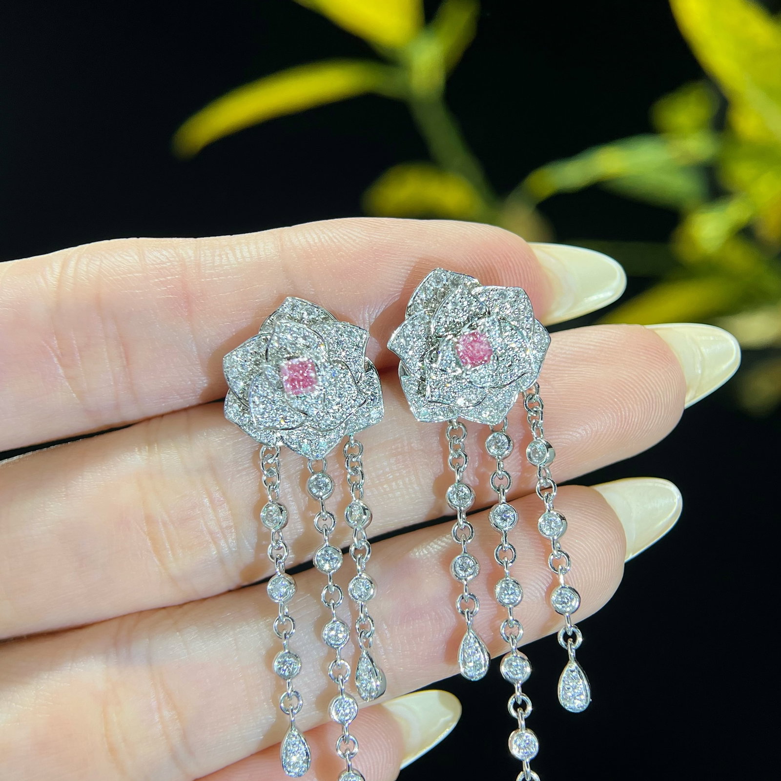 14k Gold 2.15 Ctw Natural Pink Diamond & Diamond & Flowers Earrings - 4