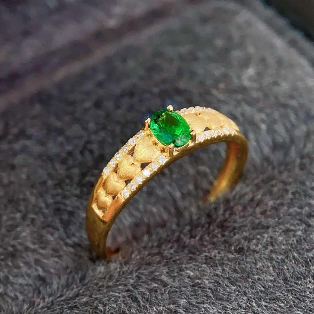 14k Gold 0.25 Ct Natural Emerald & Diamond Ring - 3