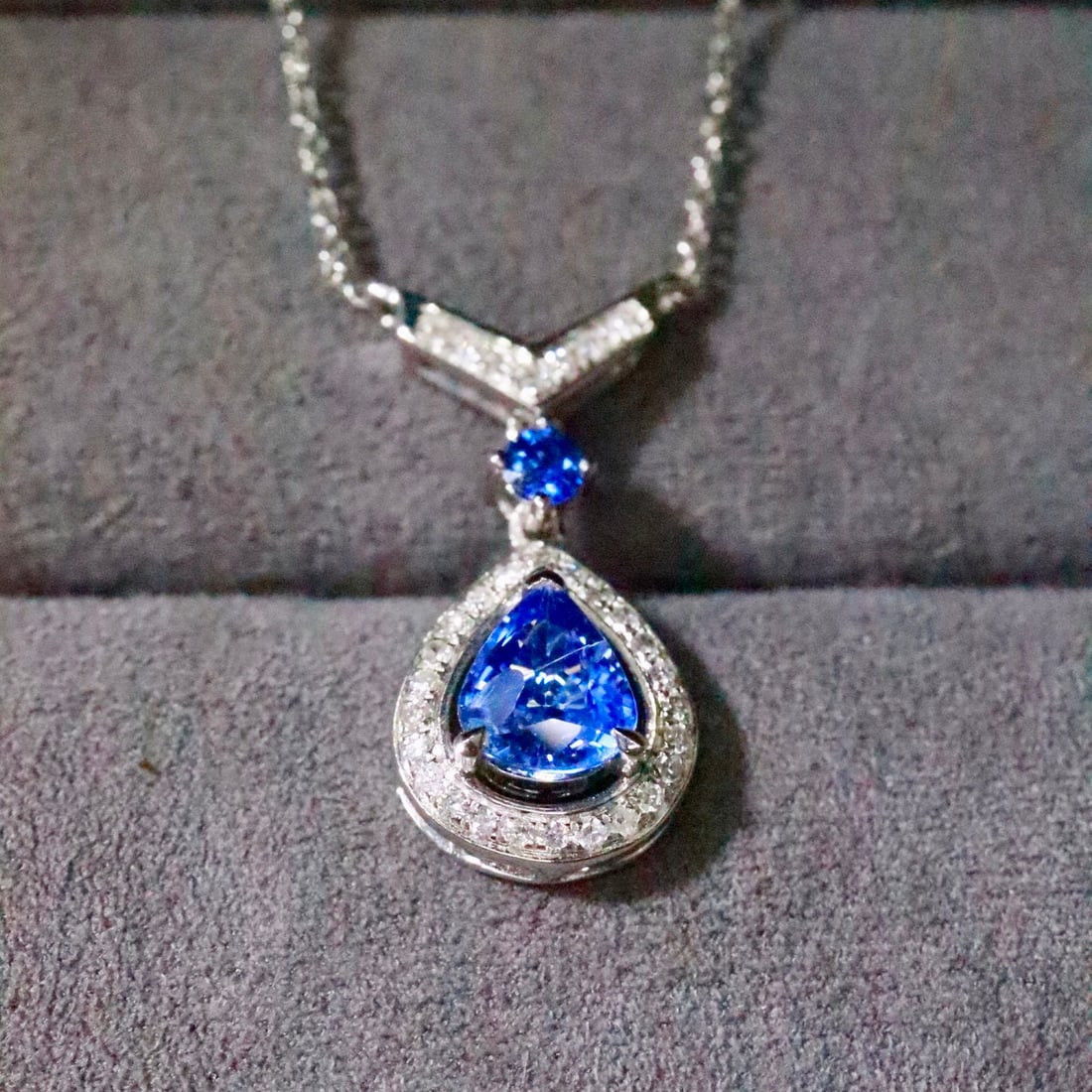 14k Gold 0.92 Ctw Natural Sapphire & Diamond Necklace - 4