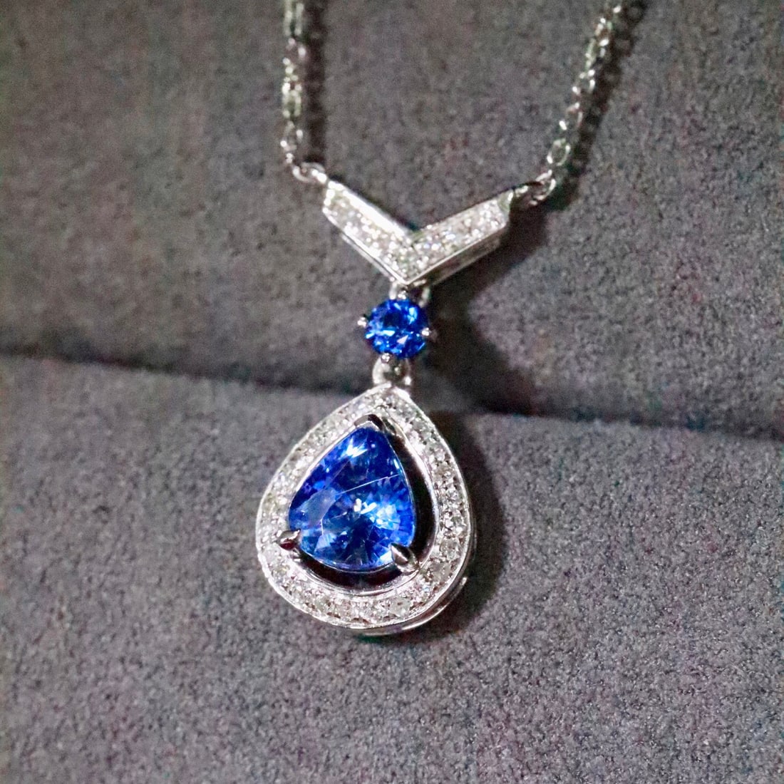 14k Gold 0.92 Ctw Natural Sapphire & Diamond Necklace - 5