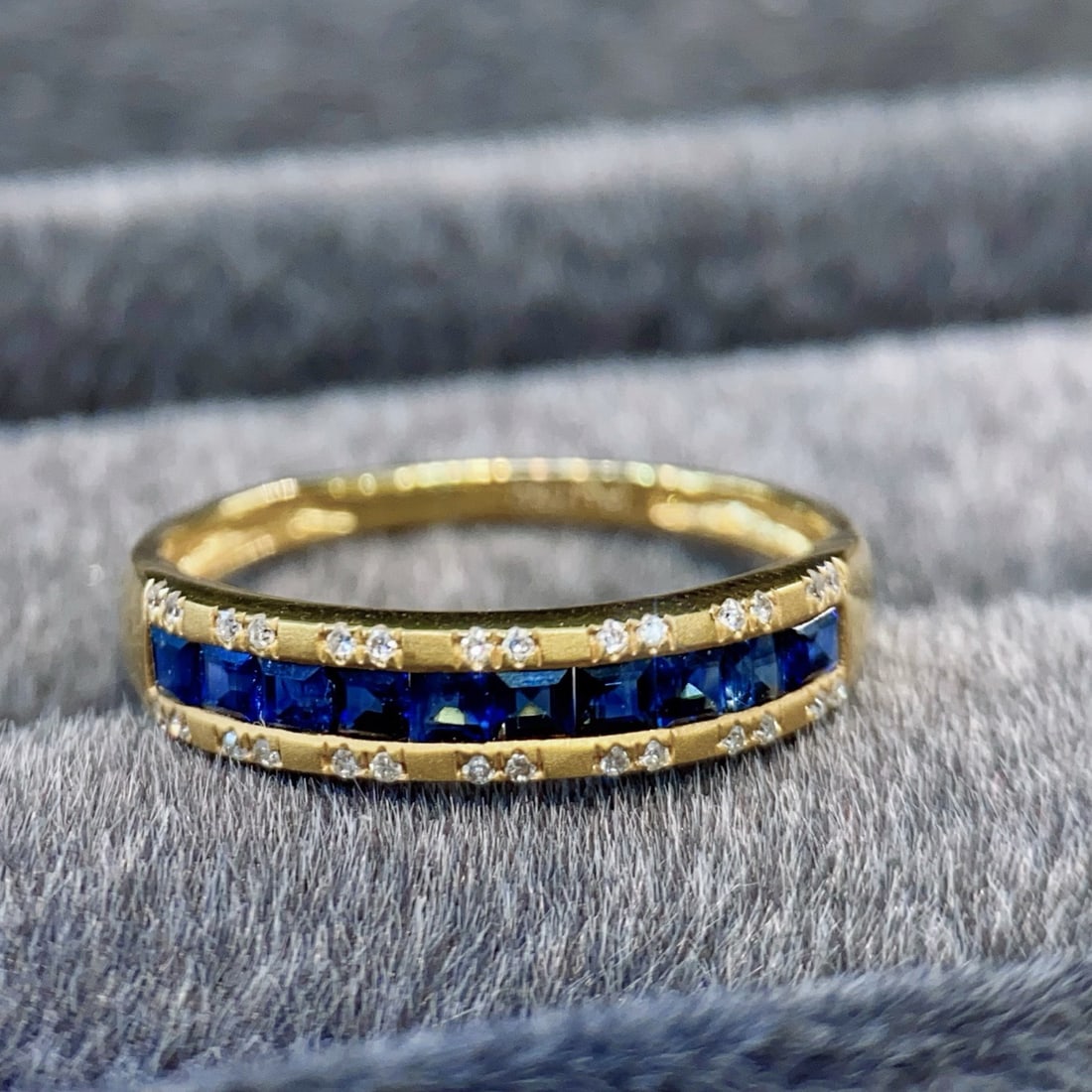 14k Gold 0.9 Ct Natural Sapphire & Diamond Ring - 2