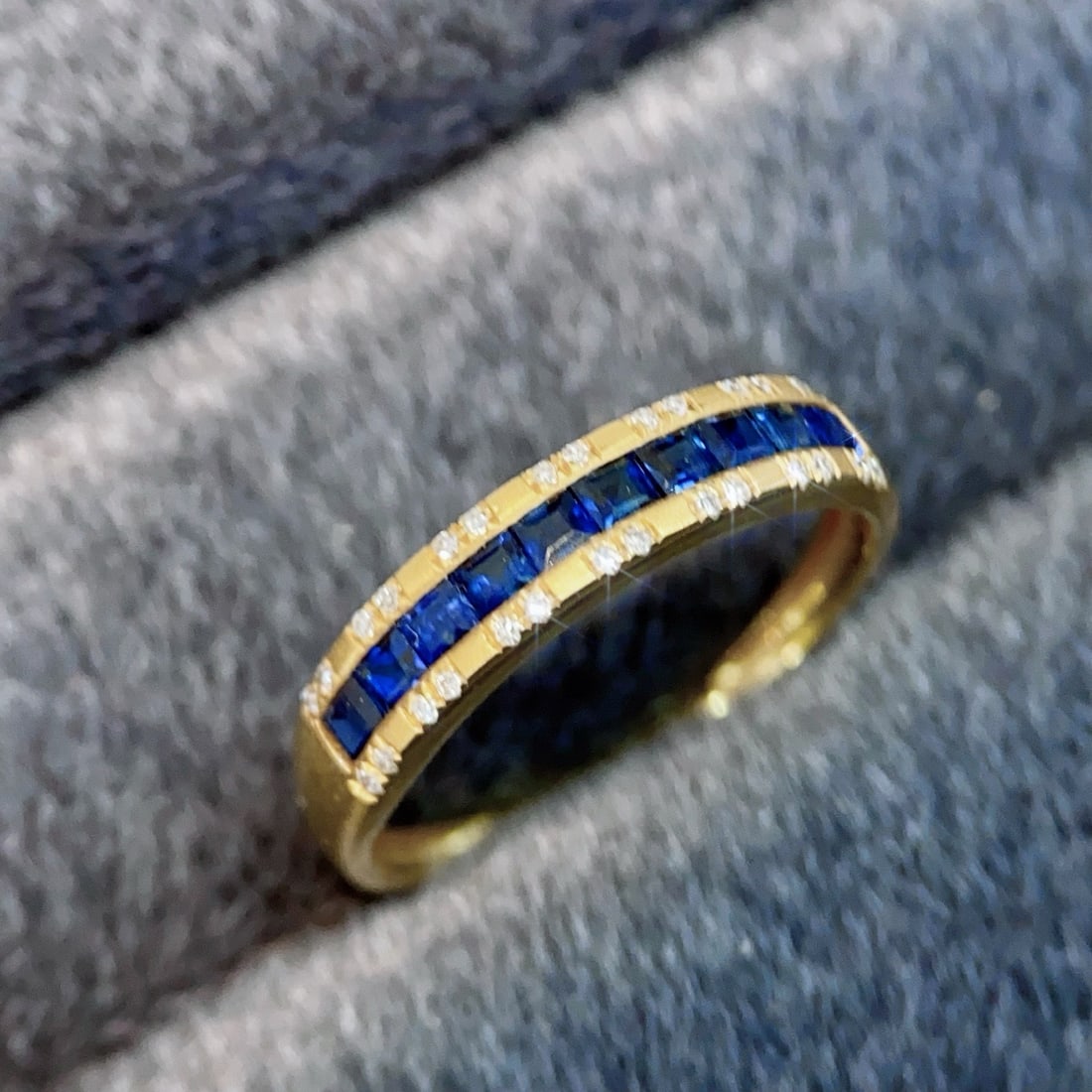 14k Gold 0.9 Ct Natural Sapphire & Diamond Ring - 5