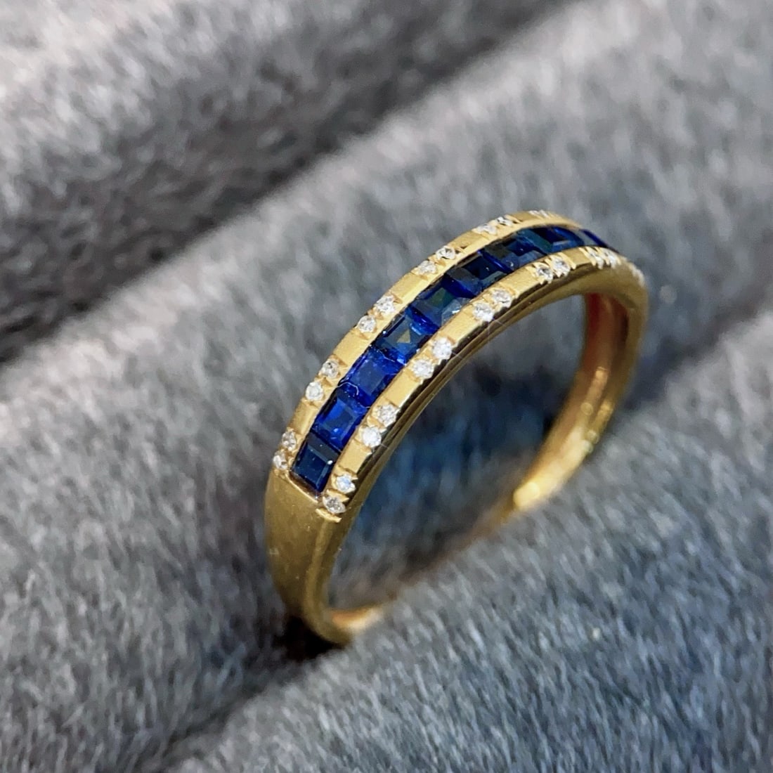 14k Gold 0.9 Ct Natural Sapphire & Diamond Ring - 6