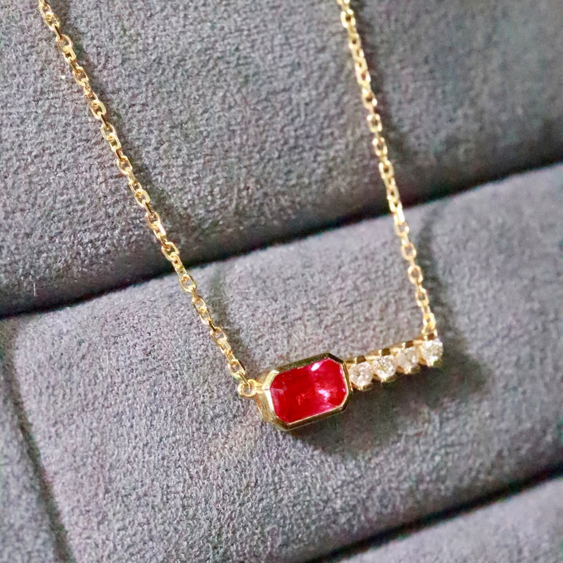 14k Gold 0.39 Ctw Natural Ruby & Diamond Necklace - 4