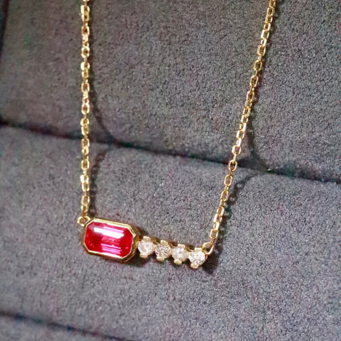 14k Gold 0.39 Ctw Natural Ruby & Diamond Necklace - 5