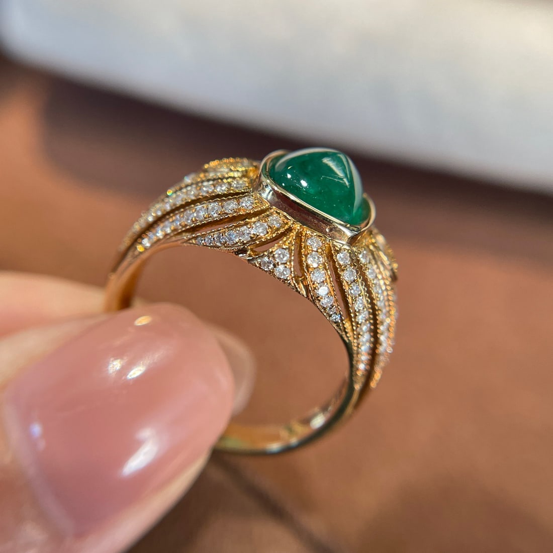 14k Gold 2 Ct Natural Emerald & Diamond Ring - 5