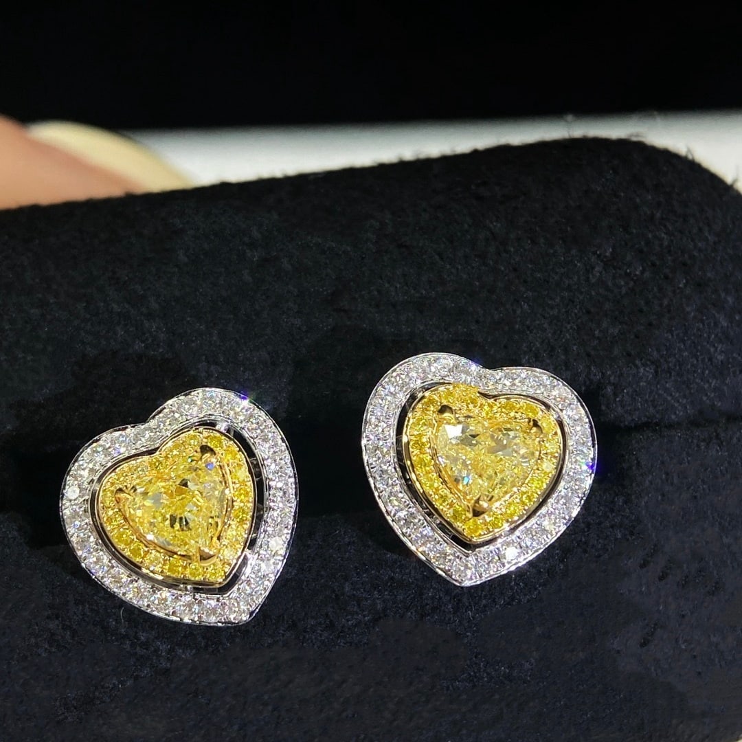 14k Gold 1.17 Ctw Natural Yellow Diamond & Diamond Earrings: Ref:231156222 // gold content:14k gold // main gemstone:yellow diamond // shape:heart // carat weight:0. 81ct // color:yellow // treatment:natural // // adjacent gemstone 2 : diamond // shape:round