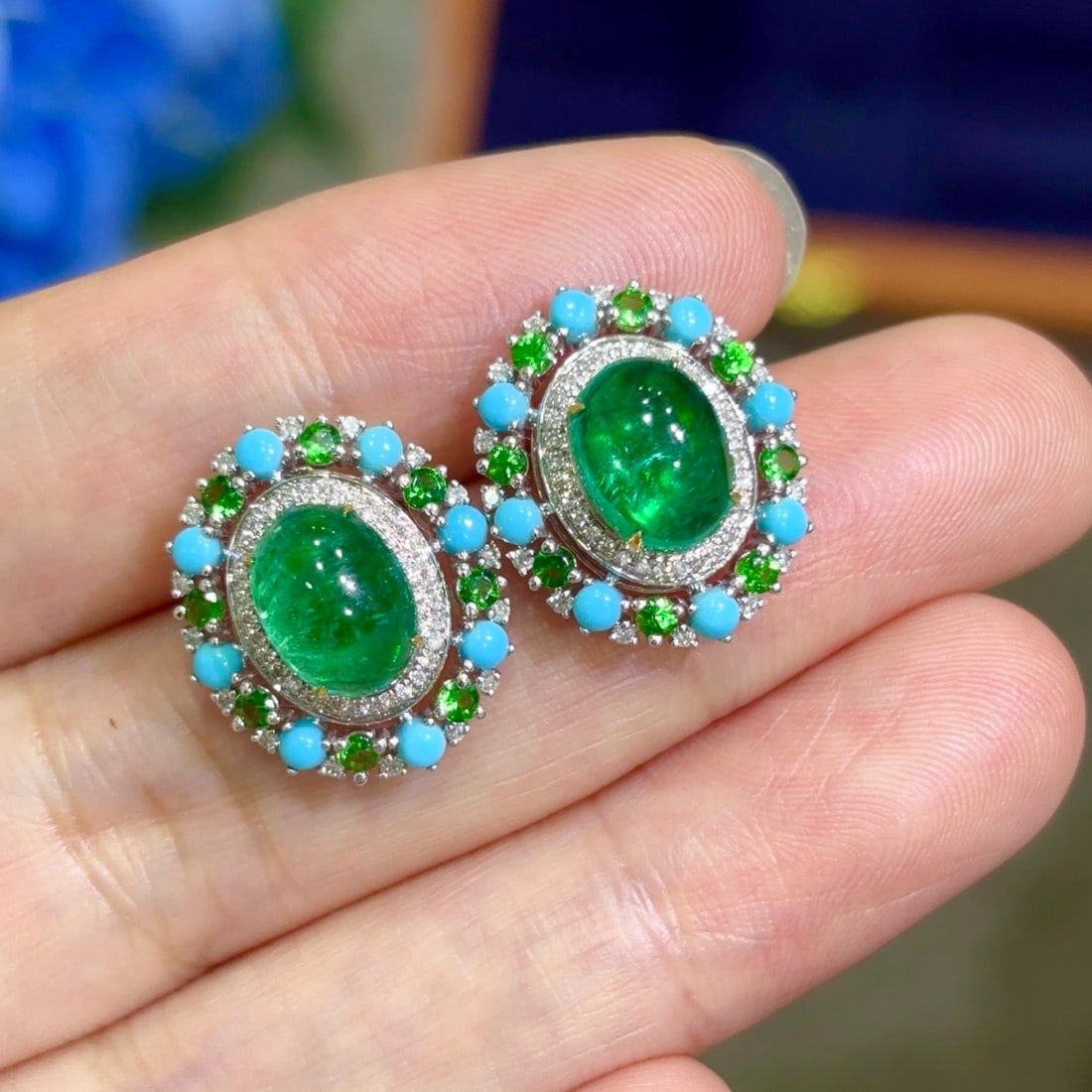14k Gold 5 Ct Natural Emerald & Blue Turquoise & Tsavorite & Diamond Earrings - 2