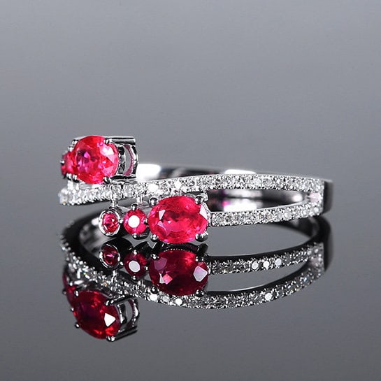 14k Gold 0.86 Ctw Natural Ruby & Diamond Ring - 3