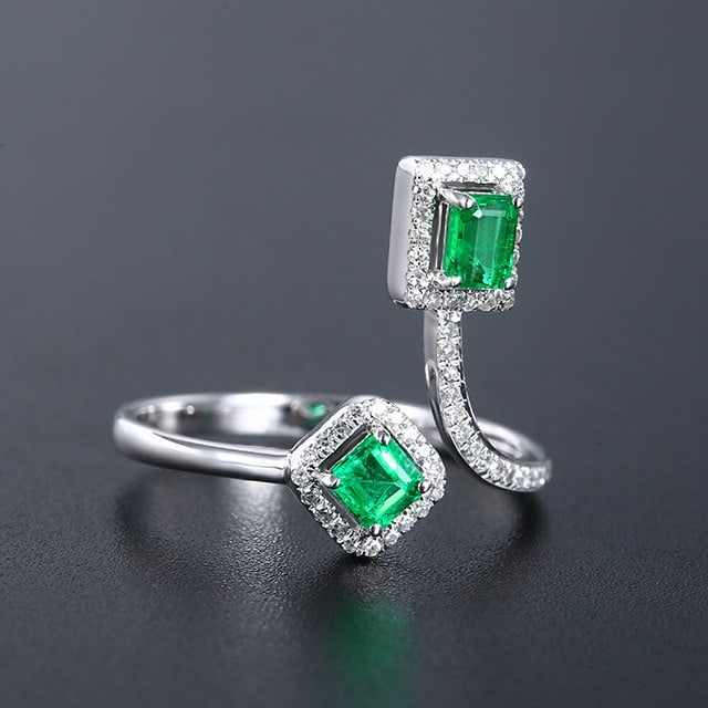 14k Gold 0.72 Ctw Natural Emerald & Diamond Ring - 3