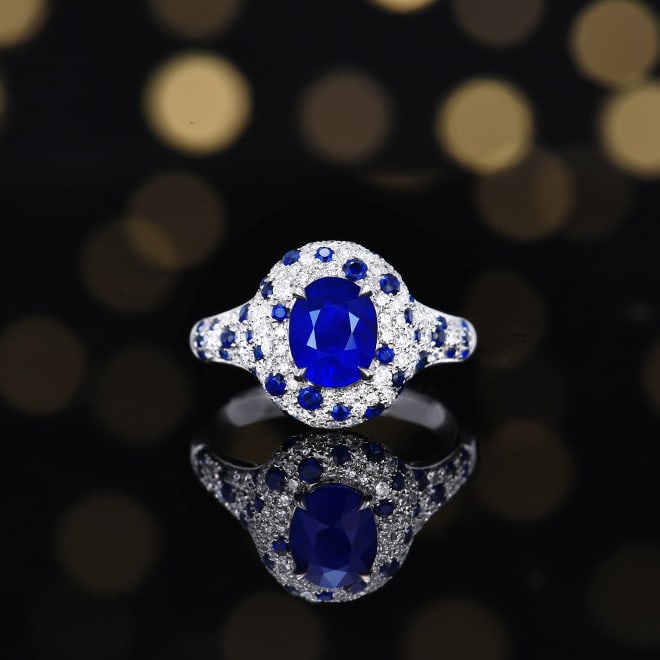 14k Gold 2.57 Ctw Natural Sapphire & Diamond Ring: Ref:231156267 // gold content:14k gold // ring size:7. 25us // // main gemstone:sapphire // shape:oval // carat weight:2. 01ct // color:blue // treatment:natural // // adjacent gemstone 2 : diamond //