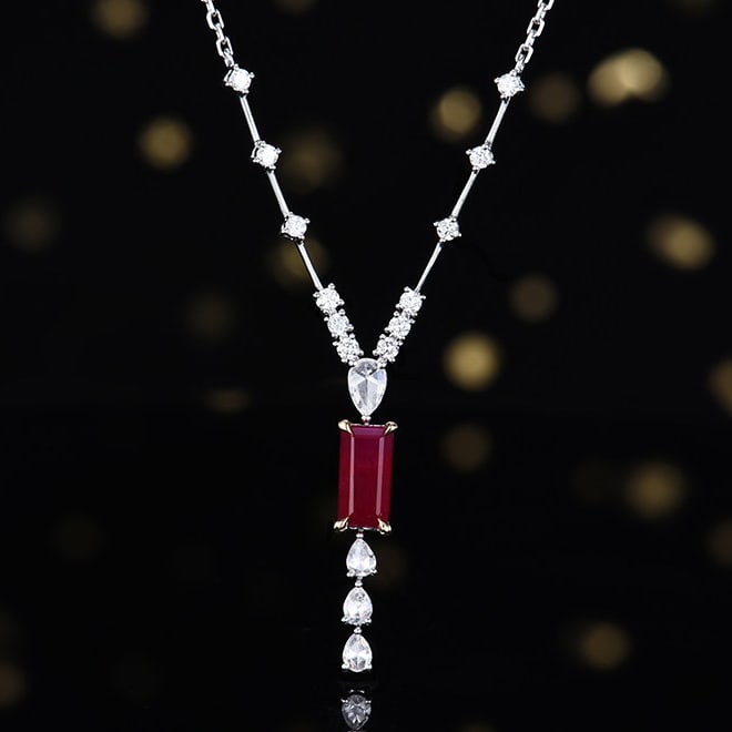 14k Gold 1.23 Ctw Natural Ruby & Diamond Necklace: Ref:231156269 // gold content:14k gold // main gemstone:ruby // shape:rectangle // carat weight:0. 85ct // color:red // treatment:natural // // adjacent gemstone 2 : diamond // number of stones:16 //