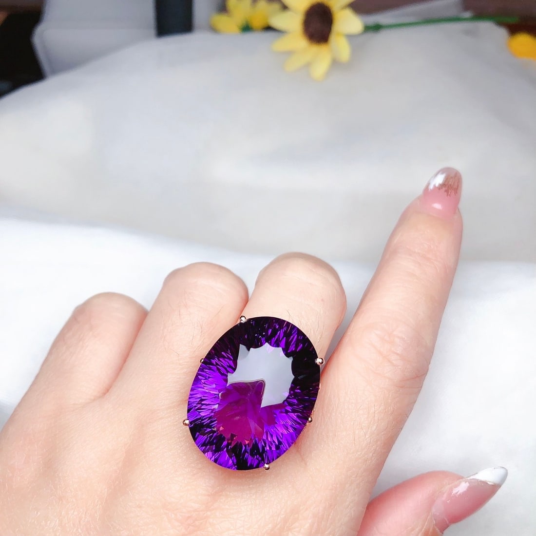 14k Gold 37.20 Ct Natural Amethyst & Diamond Ring - 6