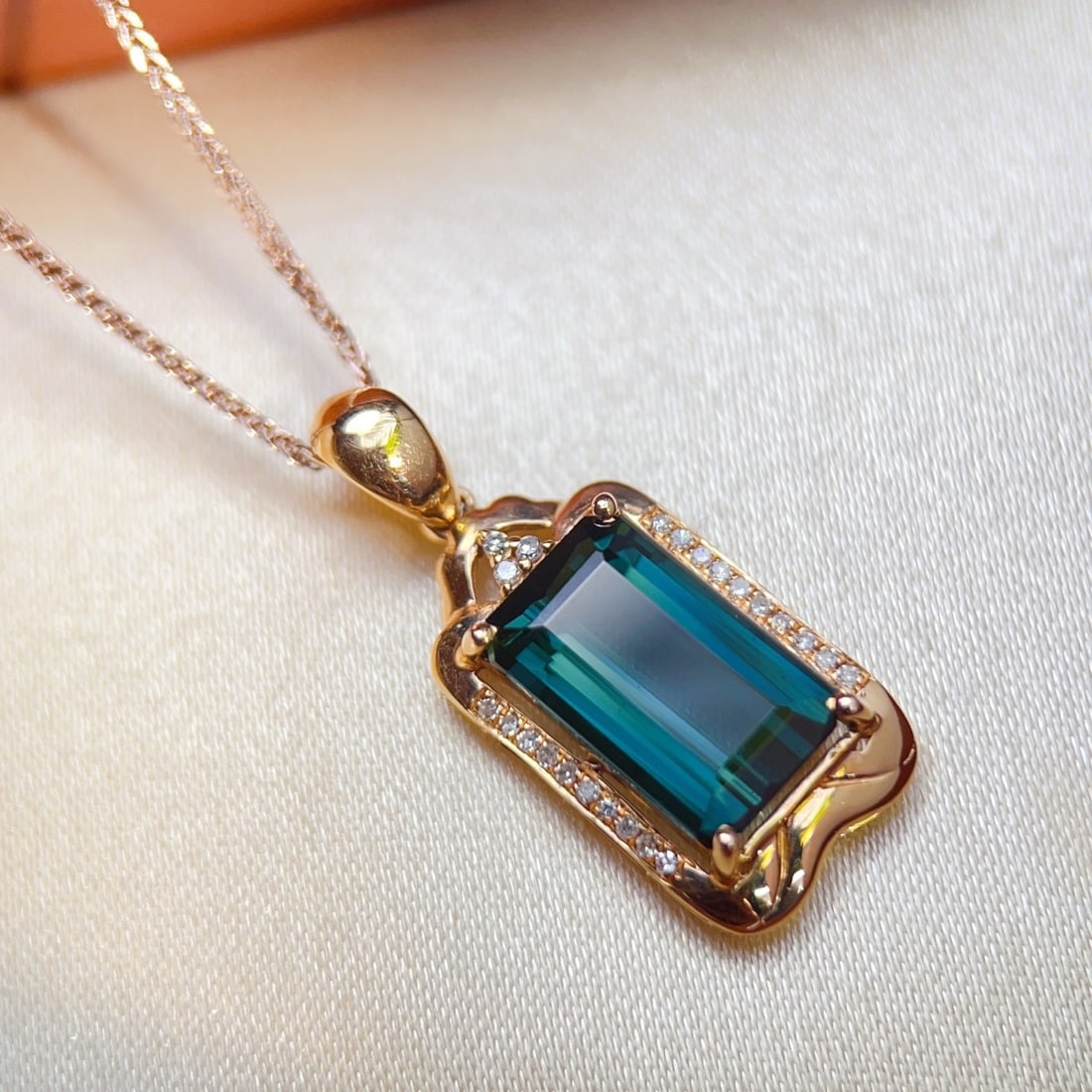 14k Gold 3.47 Ctw Natural Tourmaline & Diamond Pendant( Without Chain ) - 2