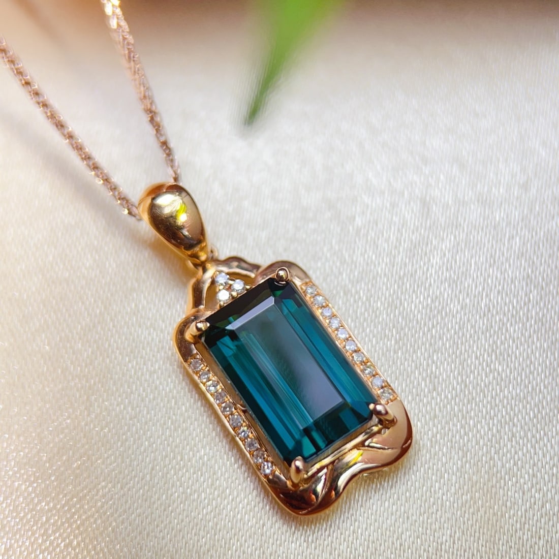 14k Gold 3.47 Ctw Natural Tourmaline & Diamond Pendant( Without Chain ) - 4