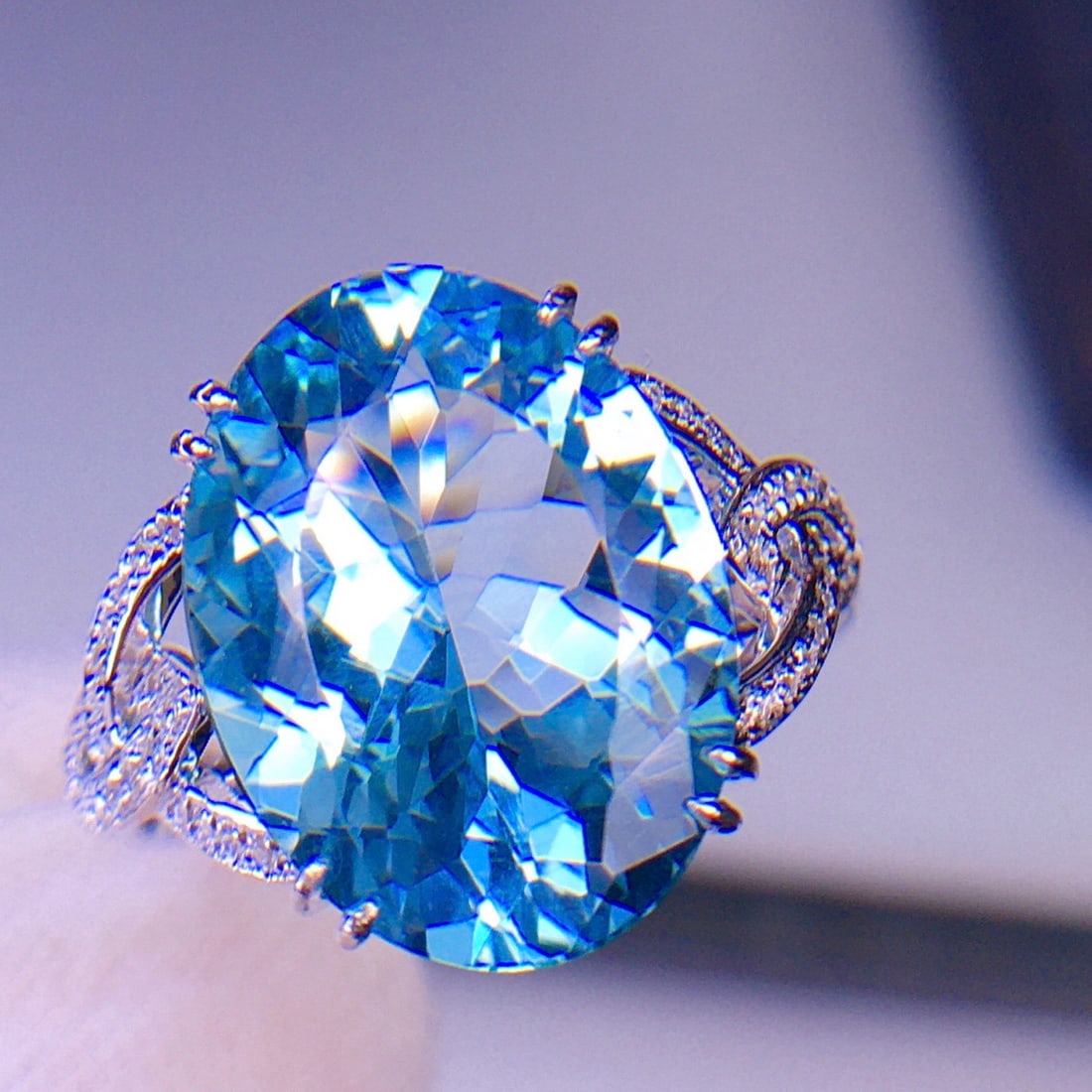 14k Gold 6.1 Ct Natural Aquamarine & Diamond Ring - 2