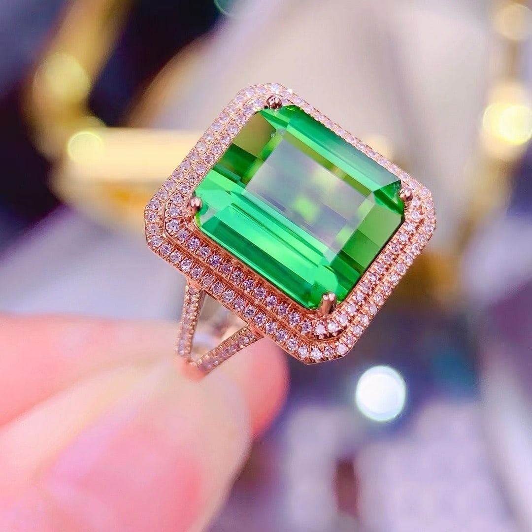 14k Gold 7.02 Ct Natural Tourmaline & Diamond Ring: Ref:231156299 // gold content:14k gold // ring size:7. 25us // // main gemstone:tourmaline // shape:octagonal // carat weight:7. 02ct // color:green // treatment:natural // // adjacent gemstone 2 :