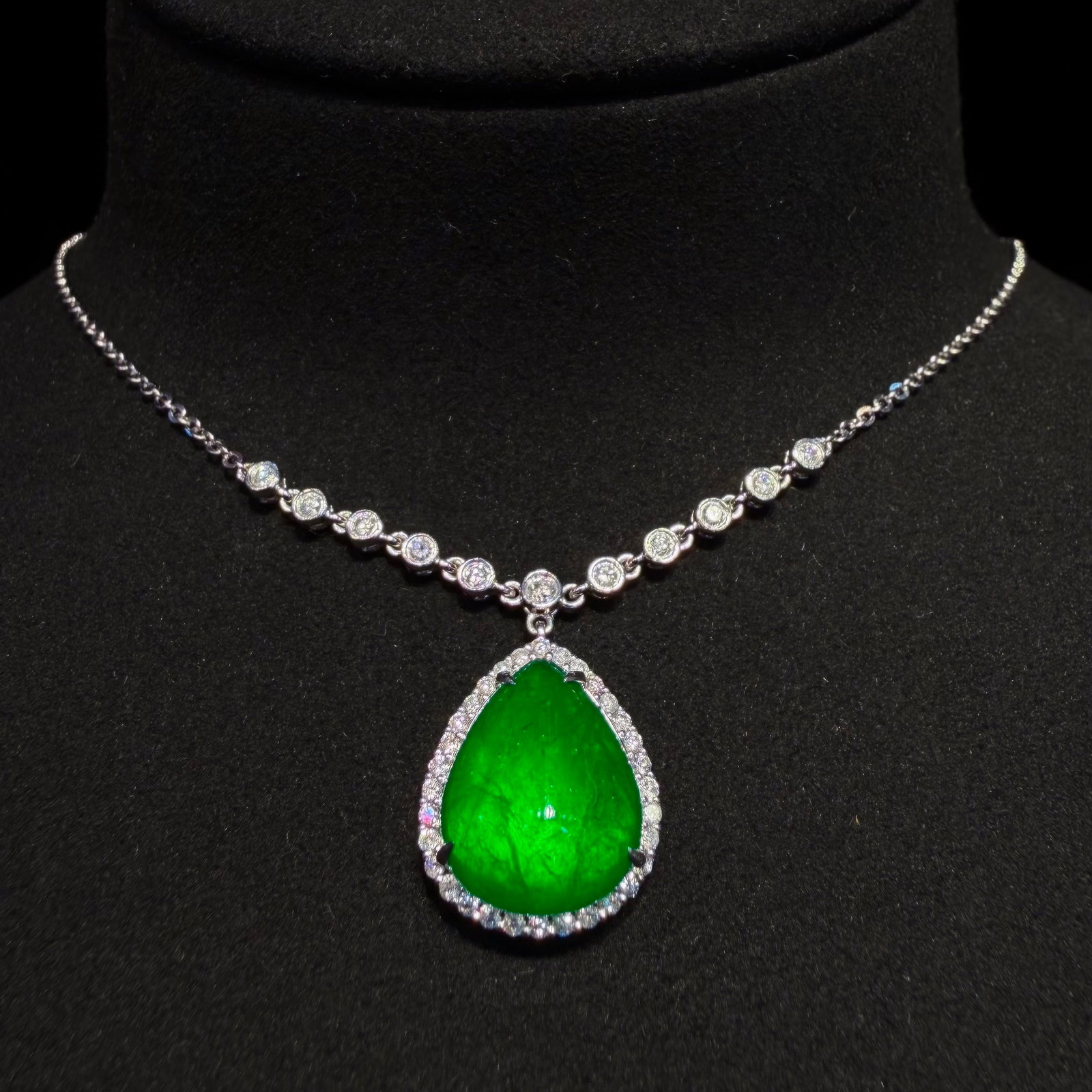 14k Gold 7.39 Ctw Natural Emerald & Diamond Necklace - 3