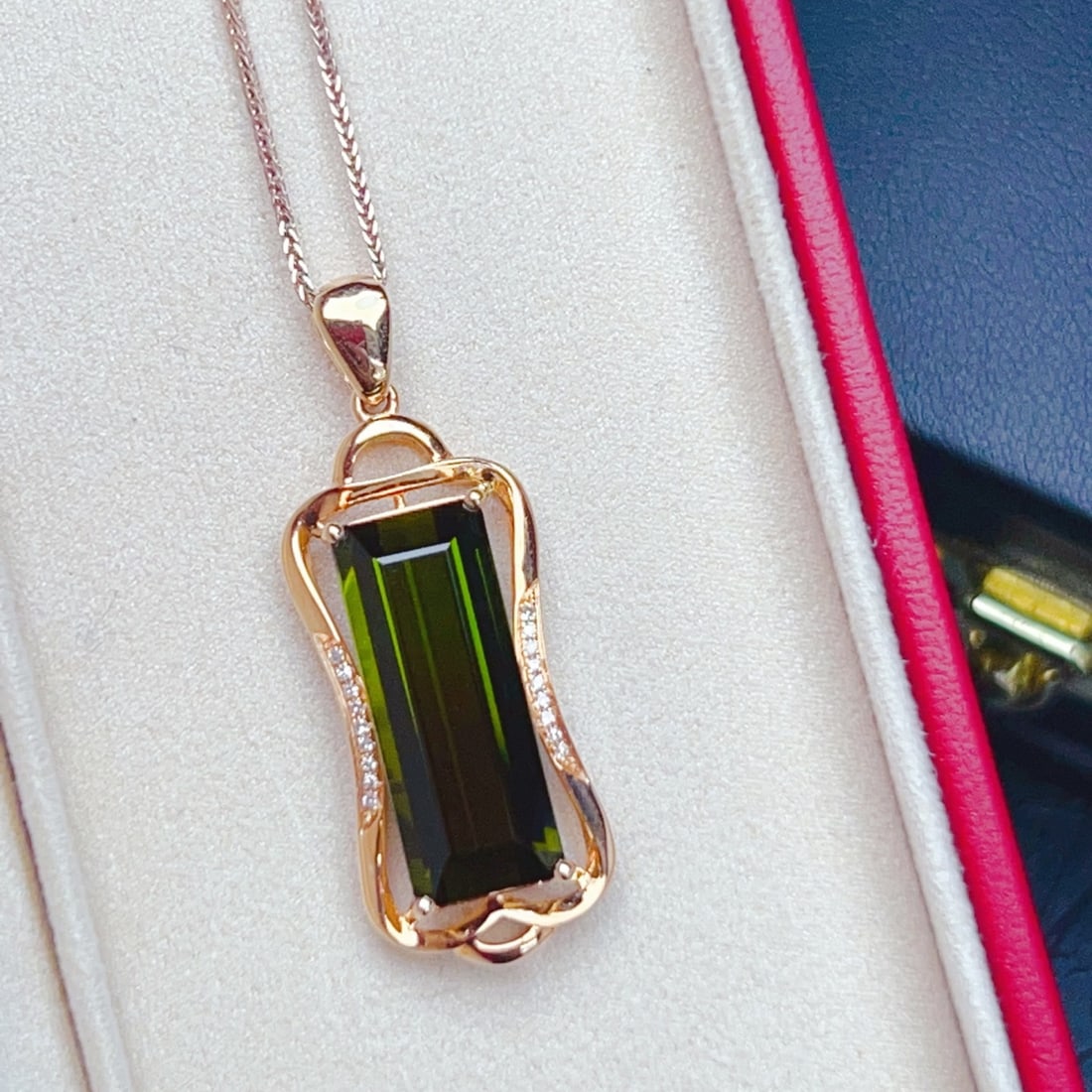 14k Gold 7.85 Ctw Natural Tourmaline & Diamond Pendant( Without Chain ) - 2