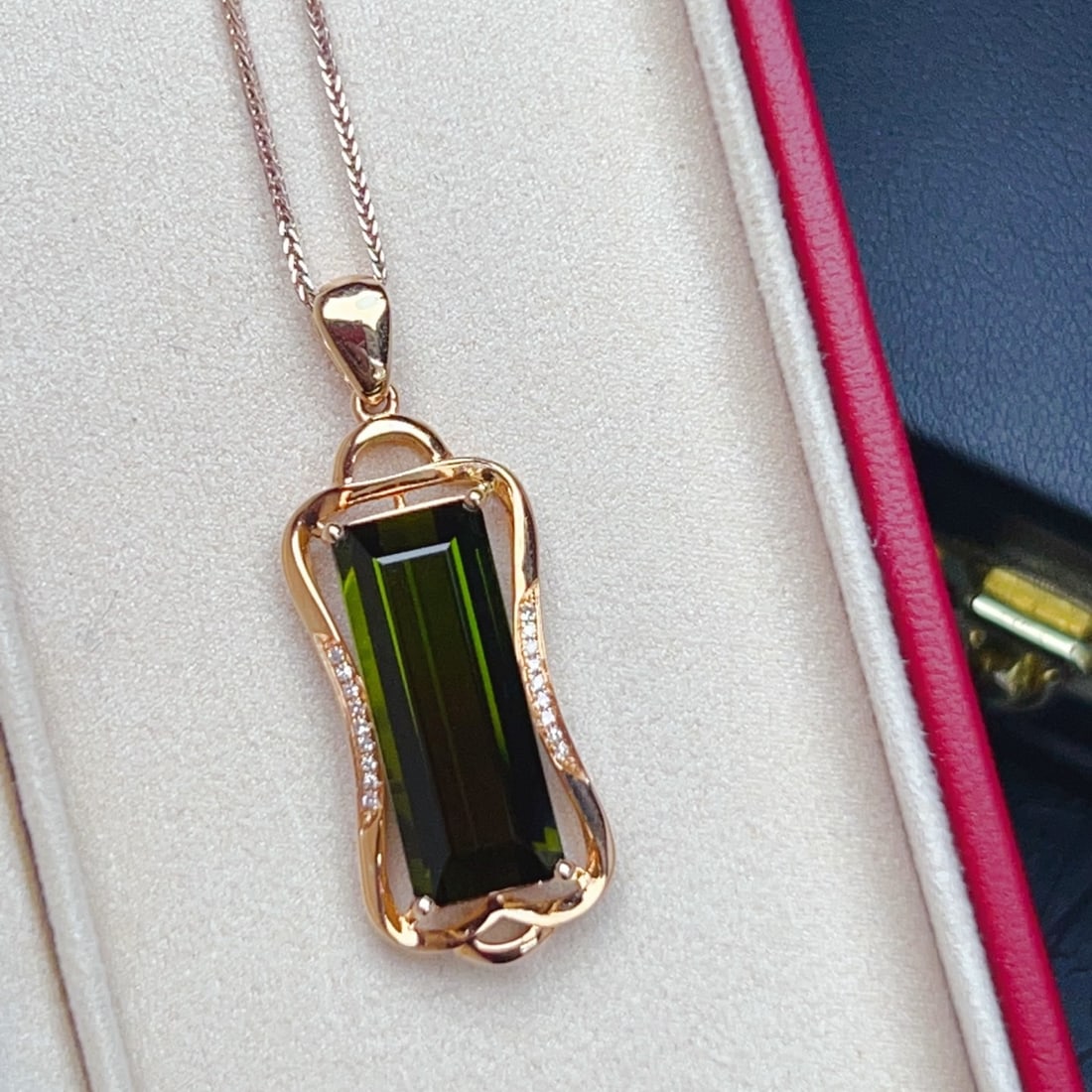 14k Gold 7.85 Ctw Natural Tourmaline & Diamond Pendant( Without Chain ) - 7