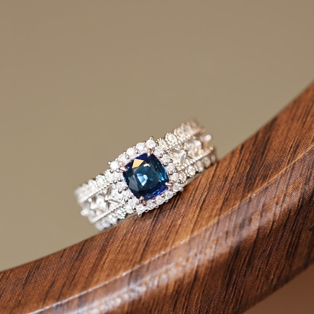 14k Gold 1.72 Ctw Natural Sapphire & Diamond Ring: Ref:231156355 // gold content:14k gold // ring size:7. 25us // // main gemstone:sapphire // shape:cushion // carat weight:1. 25ct // color:blue // treatment:natural // // adjacent gemstone 2 : diamond
