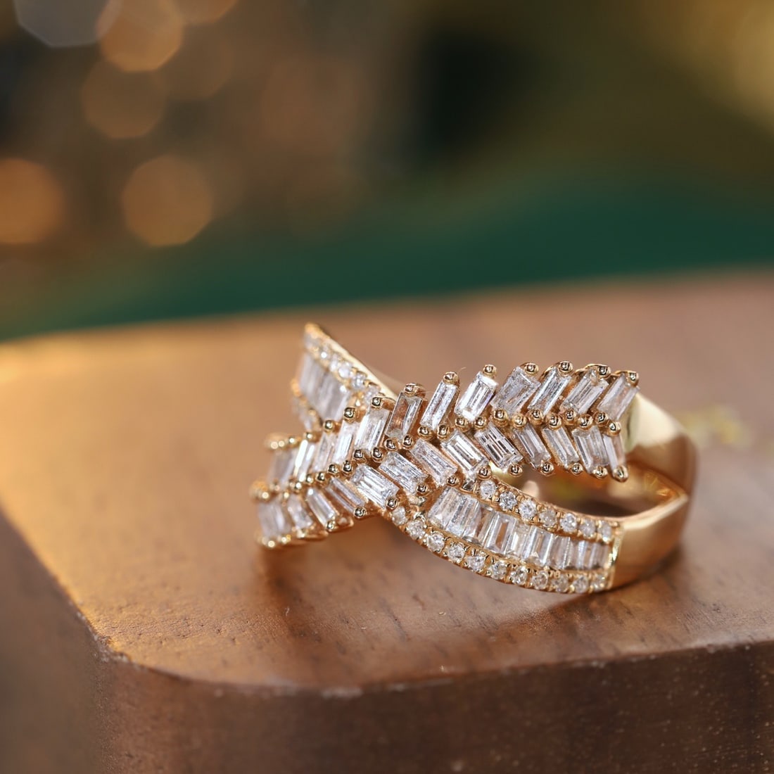 14k Gold 0.70 Ct Natural H Diamond Ring: Ref:231156358 // gold content:14k gold // ring size:7. 25us // // main gemstone:diamond // shape:multiple // carat weight:0. 70ct // clarity grade:vs-si // color:h // treatment:natural // Condition: N