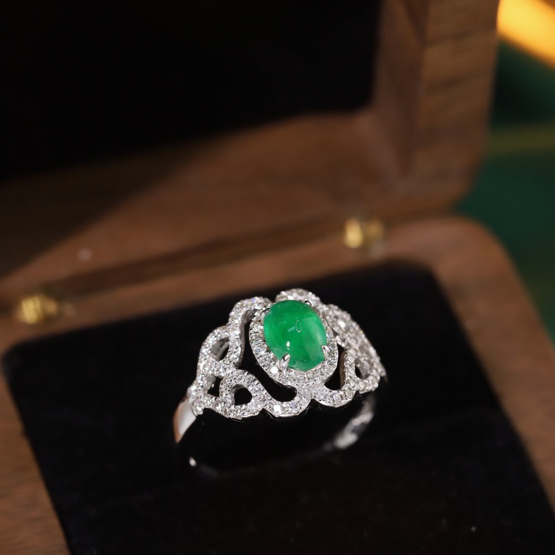 14k Gold 1.15 Ctw Natural Emerald & Diamond Ring - 2