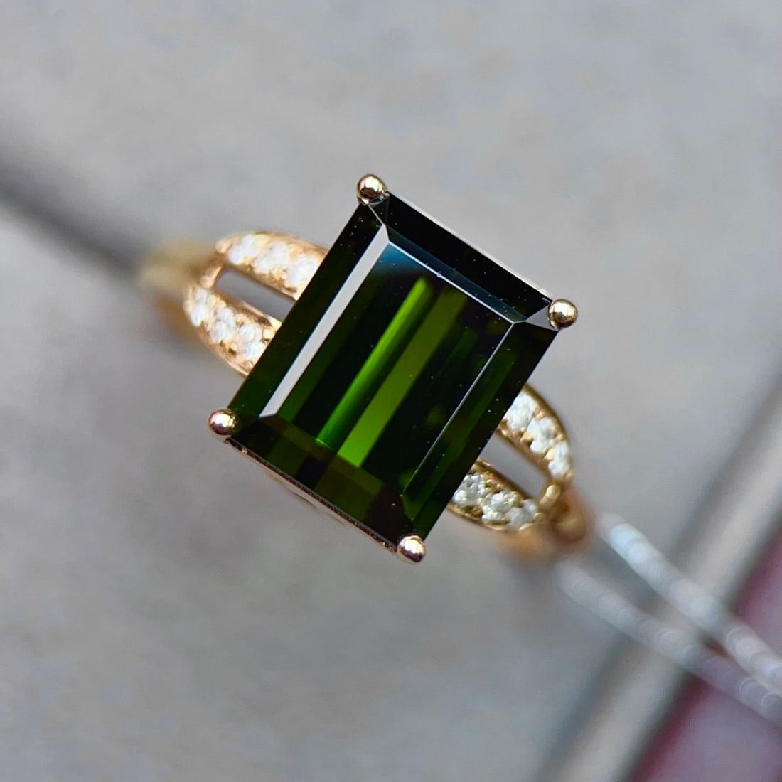 14k Gold 3.89 Ctw Natural Tourmaline & Diamond Ring: Ref:231156379 // gold content:14k gold // ring size:7. 25us // // main gemstone:tourmaline // shape:octagonal // carat weight:3. 8ct // color:green // treatment:natural // // adjacent gemstone 2 :