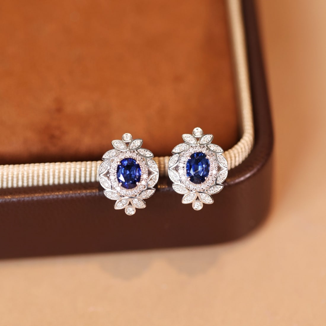 14k Gold 0.92 Ctw Natural Sapphire & Diamond Earrings - 3