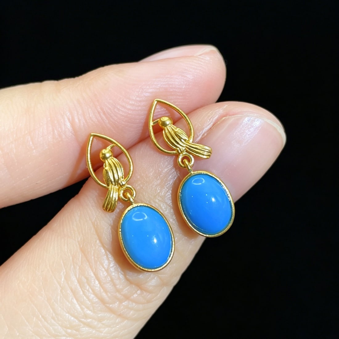 14k Gold 2.25 Ct Natural Blue Turquoise Earrings - 4