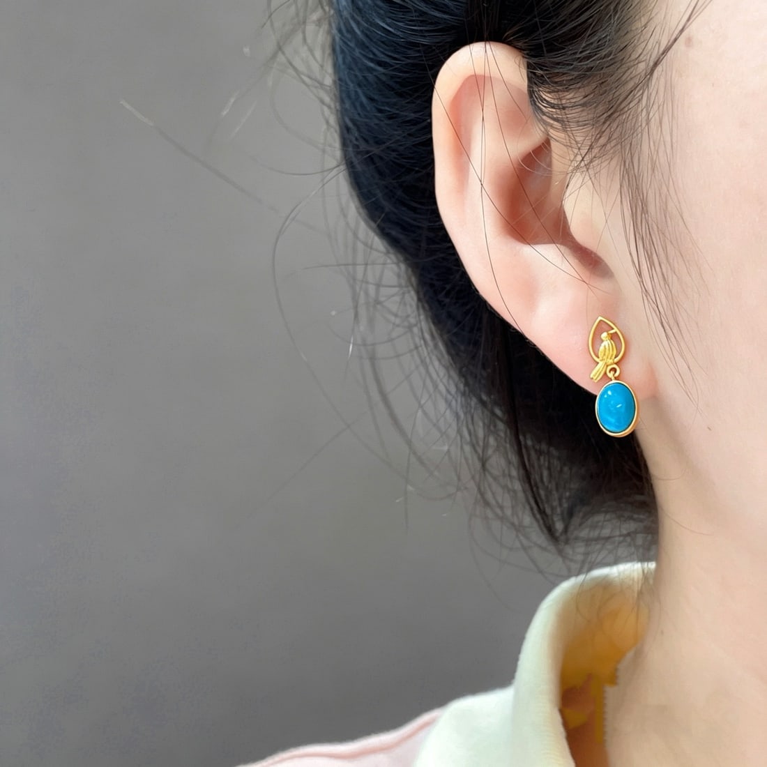 14k Gold 2.25 Ct Natural Blue Turquoise Earrings - 6