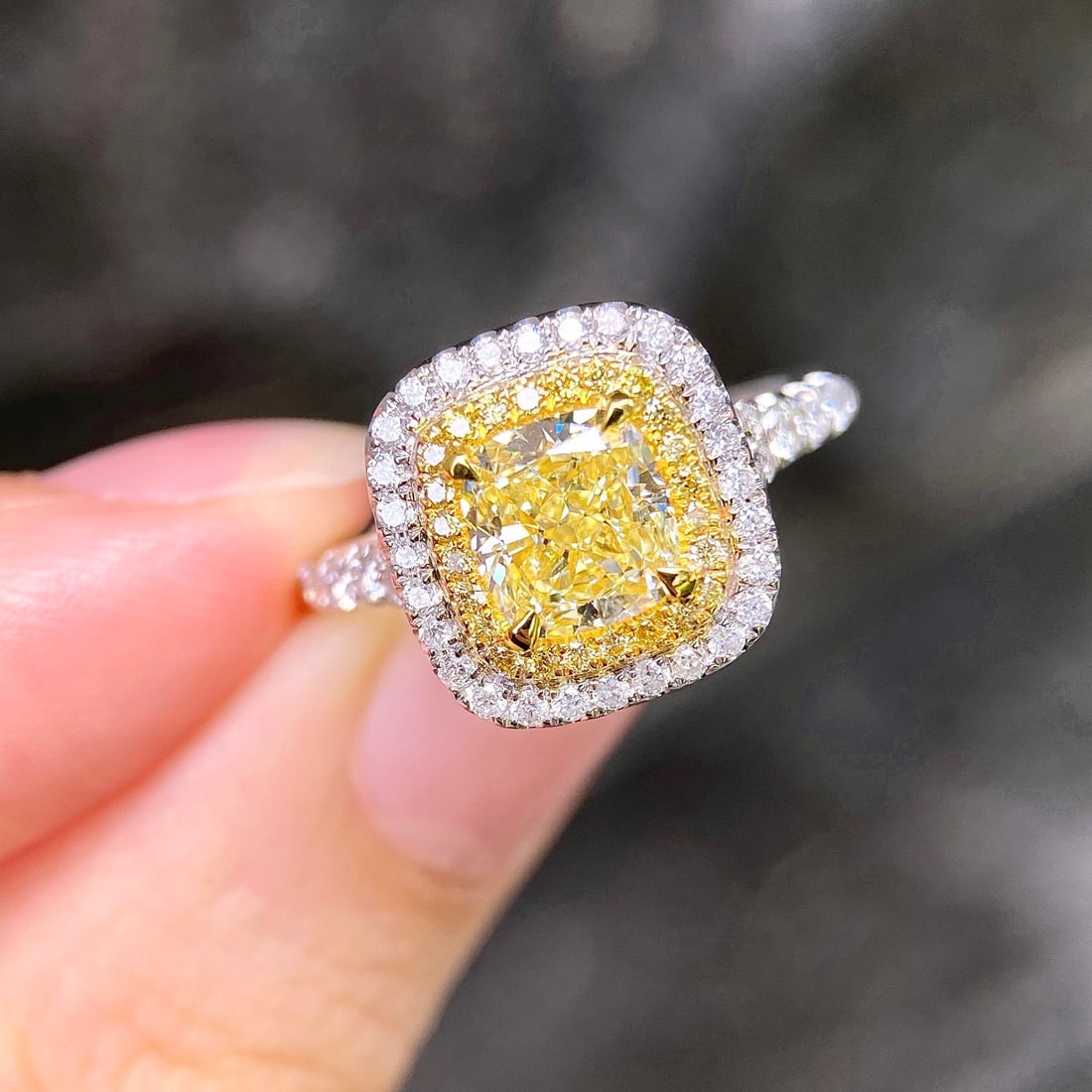 14k Gold 2.06 Ctw Natural Yellow Diamond & Diamond Ring - 2