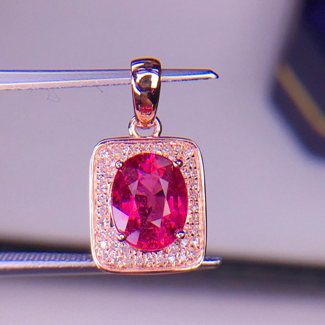 14k Gold 1.52 Ct Natural Tourmaline & Diamond Pendant( Without Chain ): Ref:231156405 // gold content:14k gold // main gemstone:tourmaline // shape:oval // carat weight:1. 52ct // color:red // treatment:natural // // adjacent gemstone 2 : diamond // shape:round //