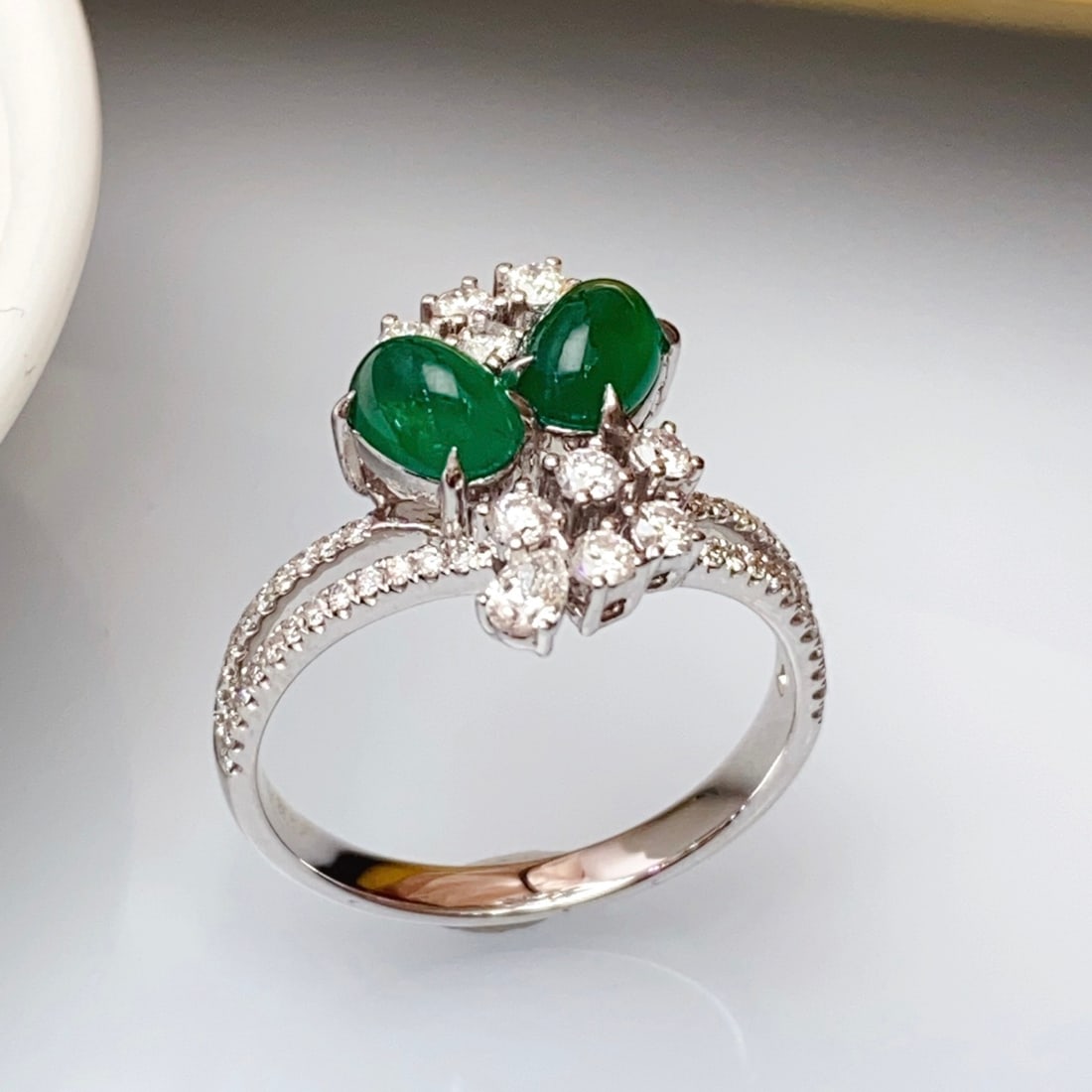 14k Gold 1.50 Ct Natural Emerald & Diamond Ring - 4