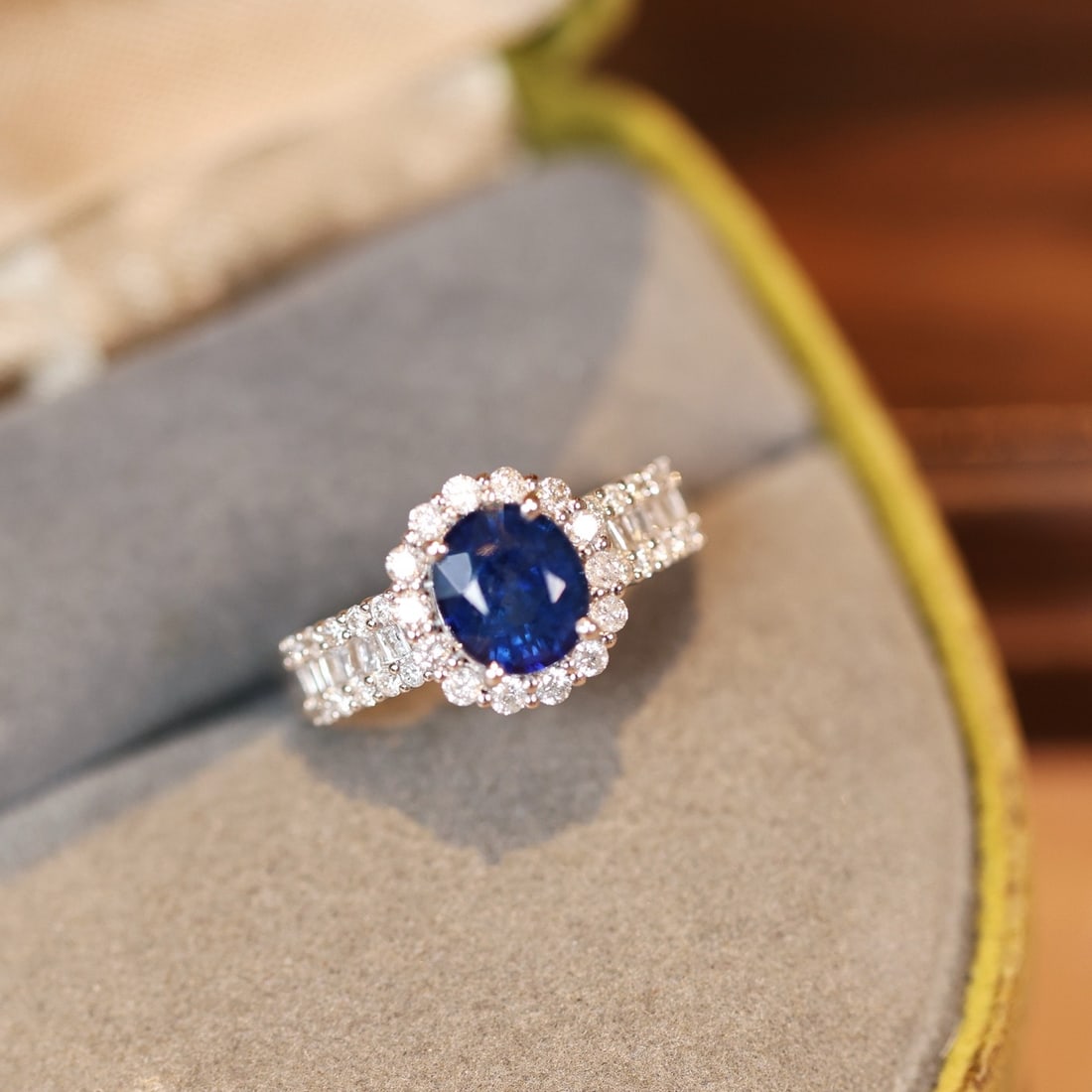 14k Gold 2.52 Ctw Natural Sapphire & Diamond Ring - 2