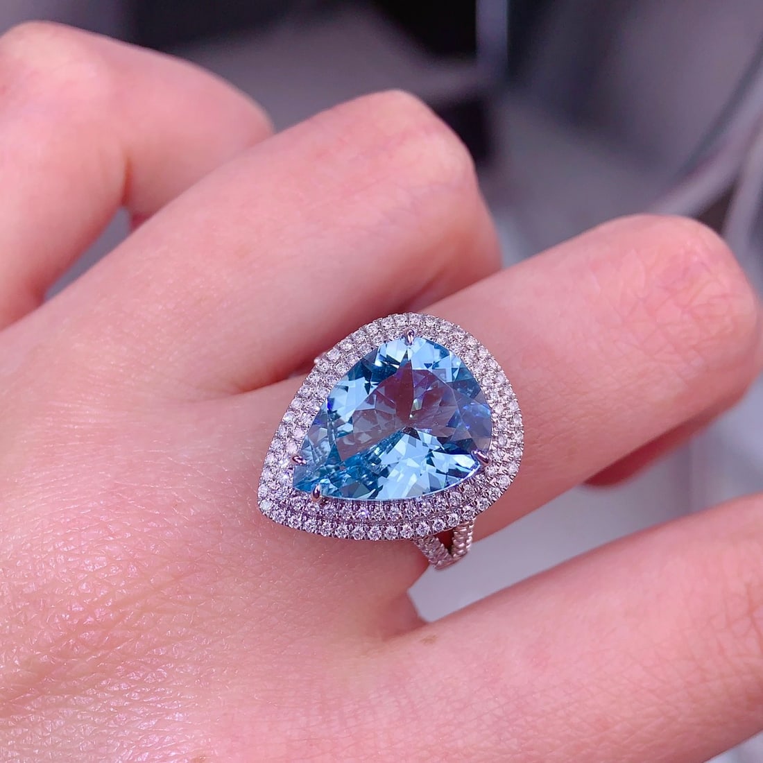 14k Gold 4.6 Ct Natural Aquamarine & Diamond Ring - 5