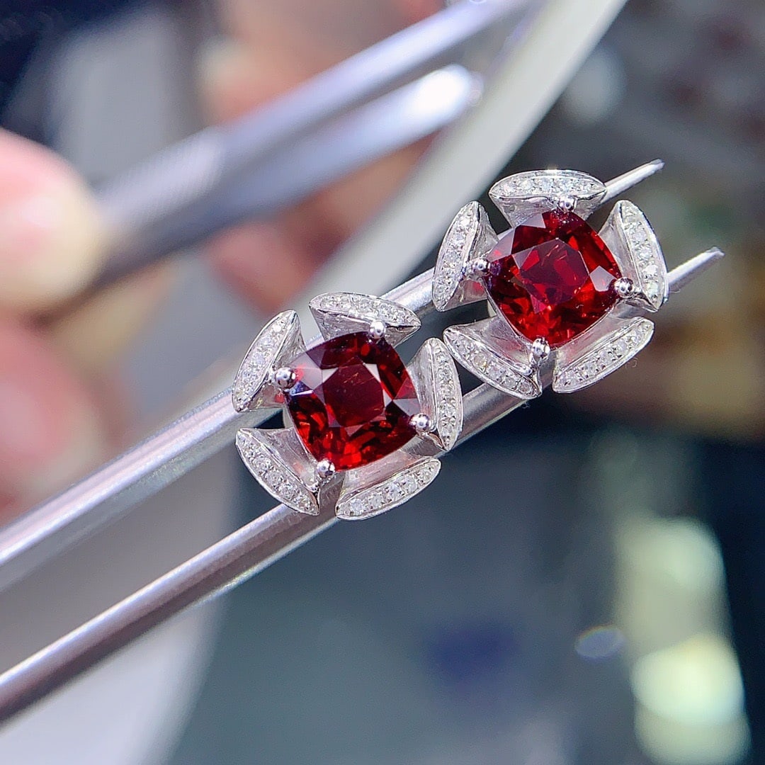 14k Gold 3 Ct Natural Spinel & Diamond Earrings - 6