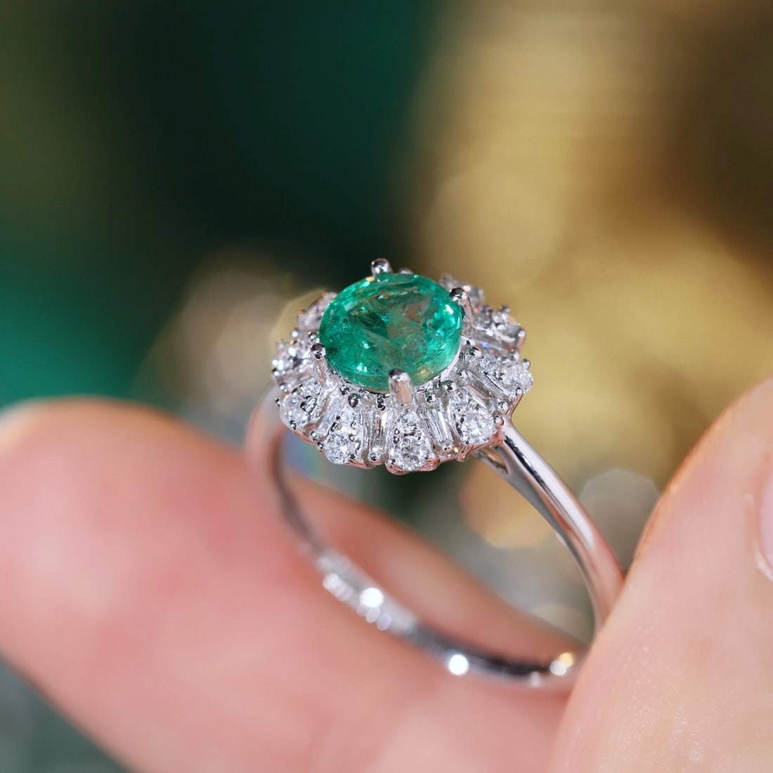 14k Gold 1.29 Ctw Natural Emerald & Diamond Ring - 3