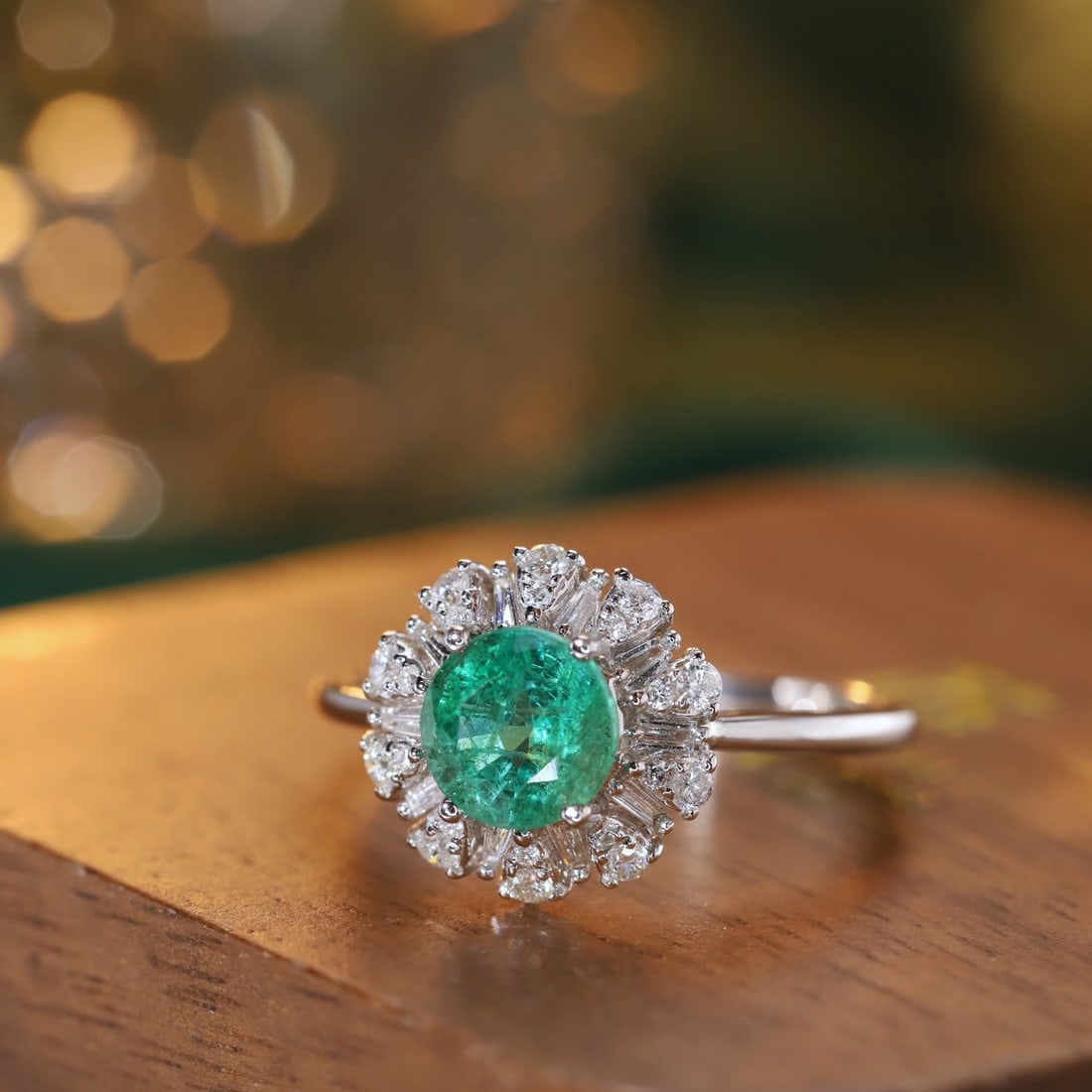 14k Gold 1.29 Ctw Natural Emerald & Diamond Ring - 6