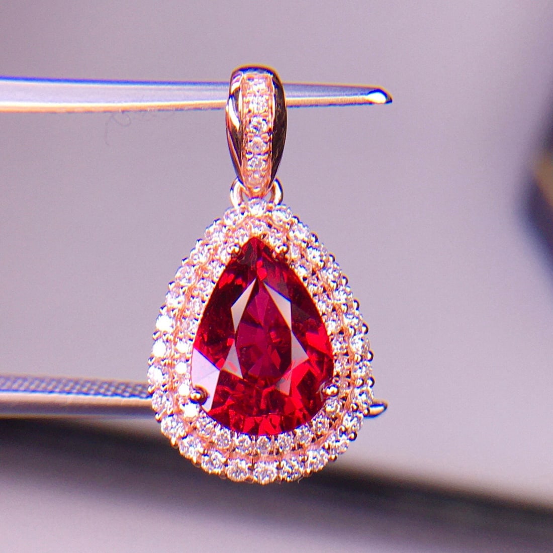 14k Gold 1.8 Ct Natural Tourmaline & Diamond Pendant( Without Chain ): Ref:231156429 // gold content:14k gold // main gemstone:tourmaline // shape:pear // carat weight:1. 8ct // color:red // treatment:natural // // adjacent gemstone 2 : diamond // shape:round // clarity