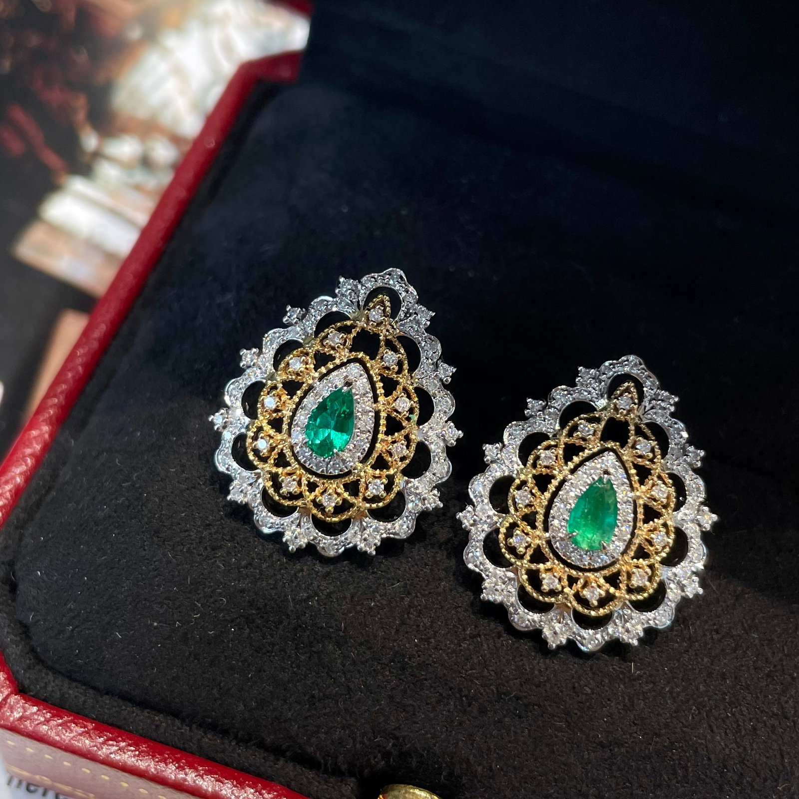14k Gold 0.31 Ct Natural Emerald & Diamond Earrings - 3