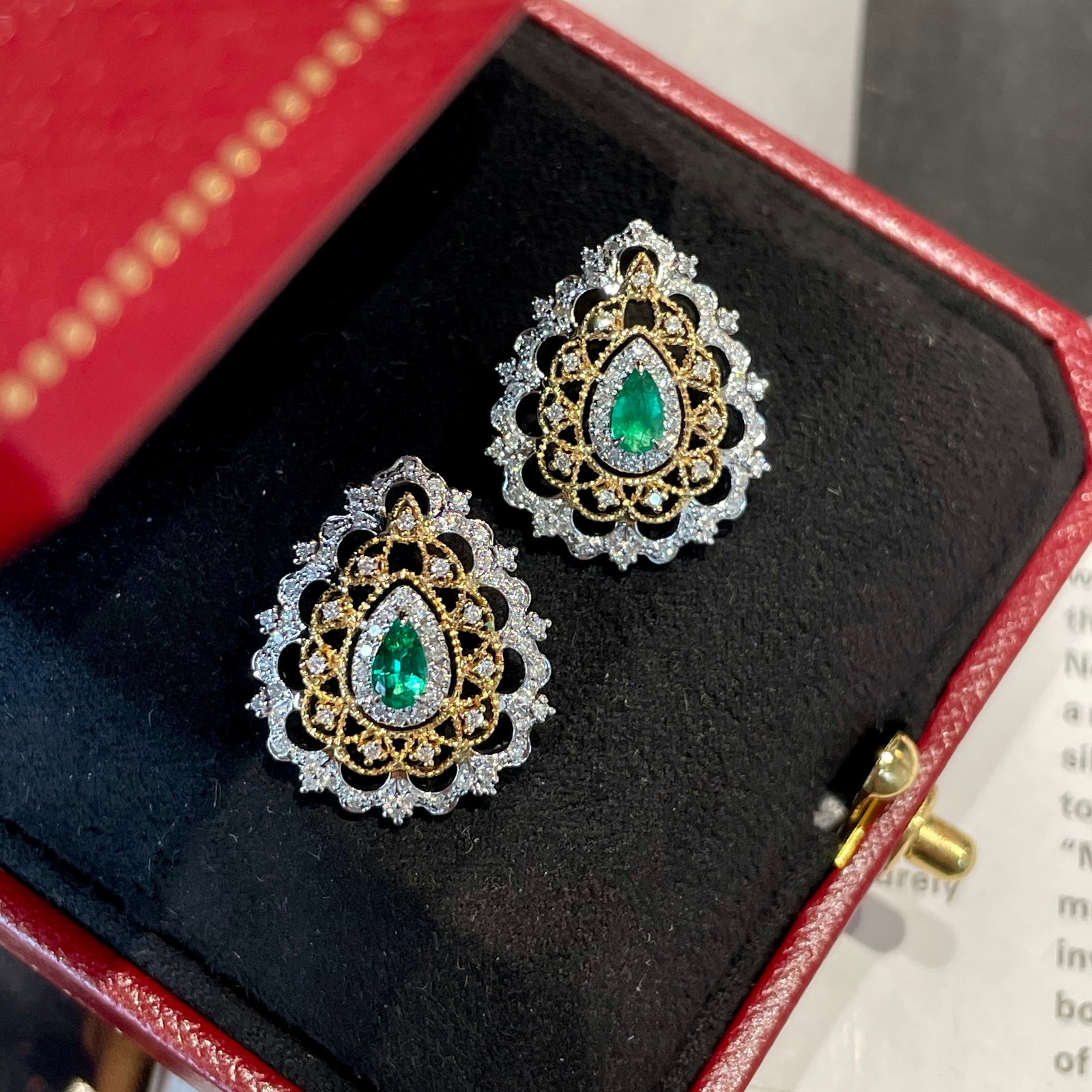14k Gold 0.31 Ct Natural Emerald & Diamond Earrings - 4