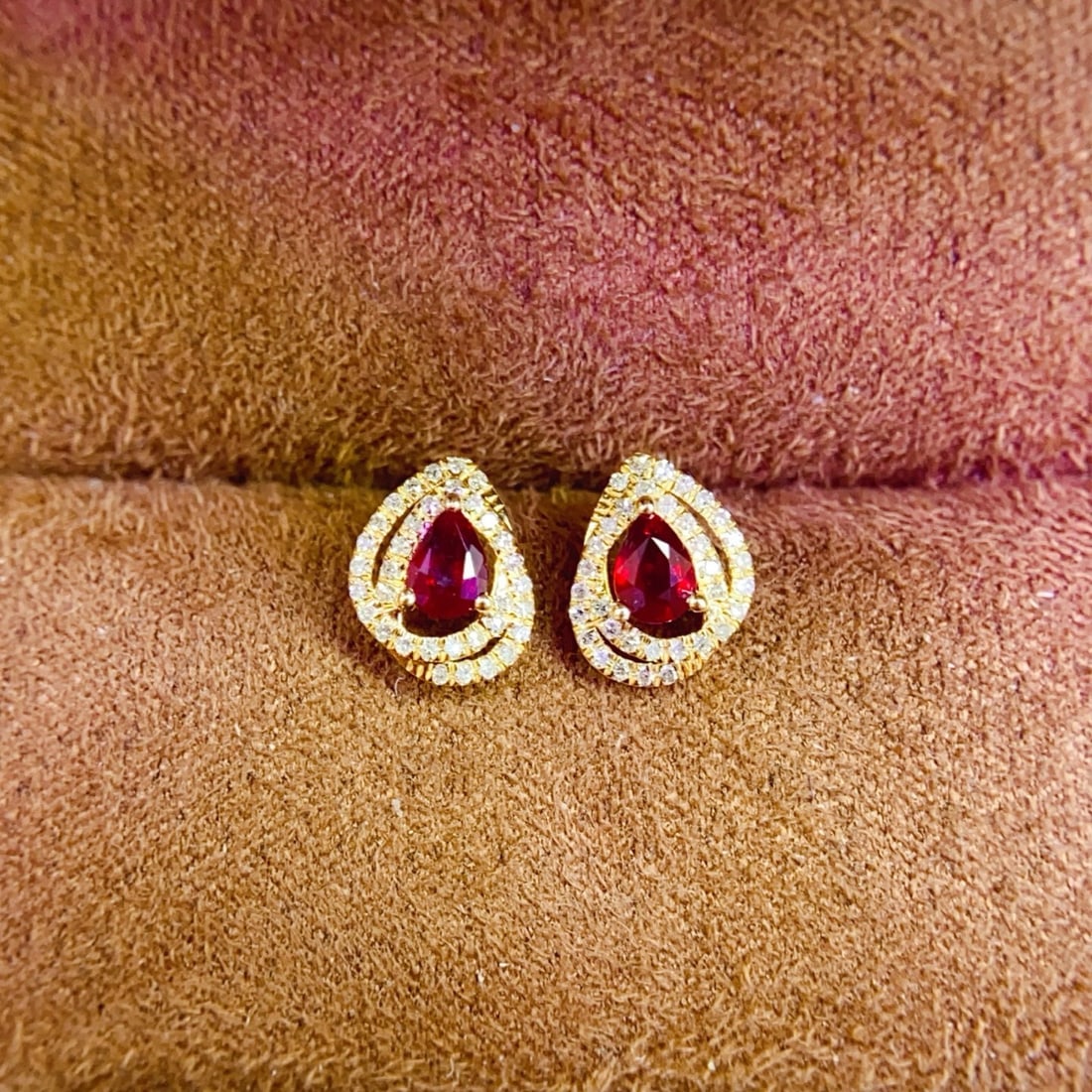 14k Gold 0.44 Ct Natural Ruby & Diamond Earrings - 3