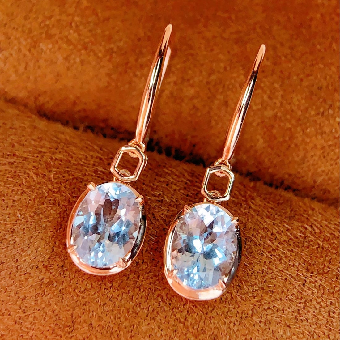 14k Gold 2.2 Ct Natural Aquamarine Earrings - 3