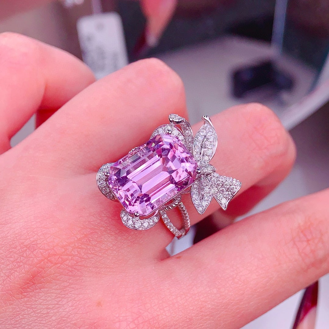 14k Gold 14.5 Ct Natural Kunzite & Diamond Ring - 5